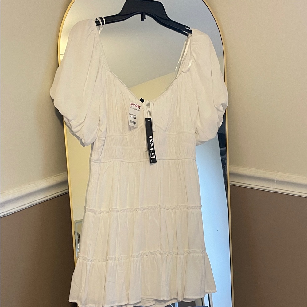 Women's White Puff Sleeve Tiered Peasant dress